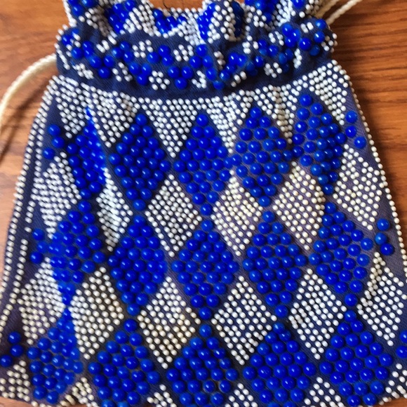 Trendy beaded mini bag/pouch - Picture 1 of 8